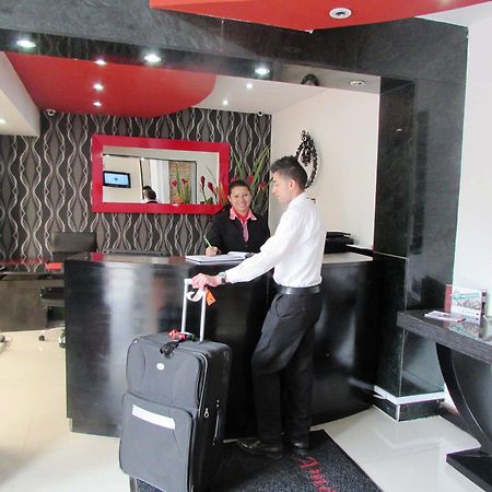 Hotel American Deluxe Bogota Bagian luar foto