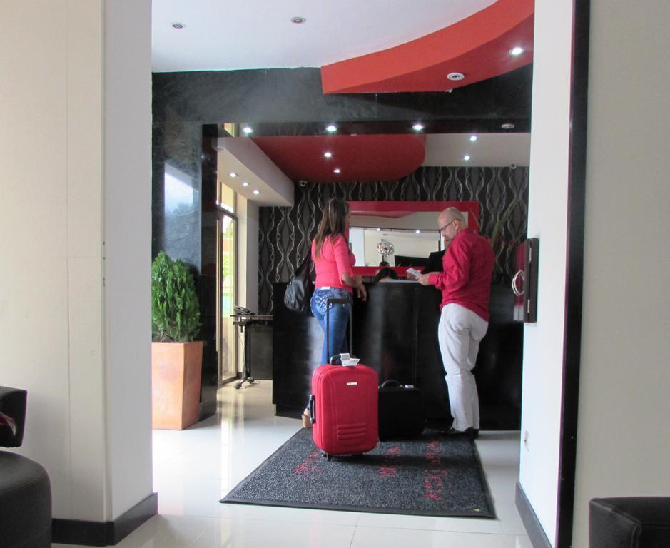 Hotel American Deluxe Bogota Bagian luar foto